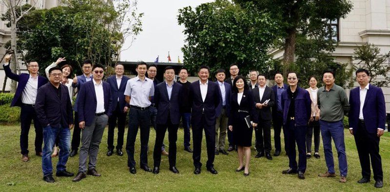 圣象集團干部任命大會圓滿舉行！陳曉蔚出任圣象集團執(zhí)行總裁